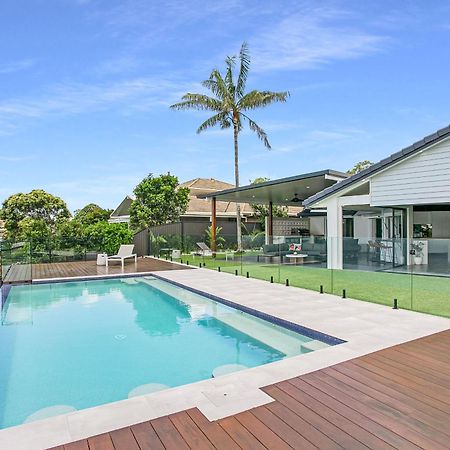 Villa Waterfront Retreat With Infinity Pool & Canal Views Gold Coast Exterior foto