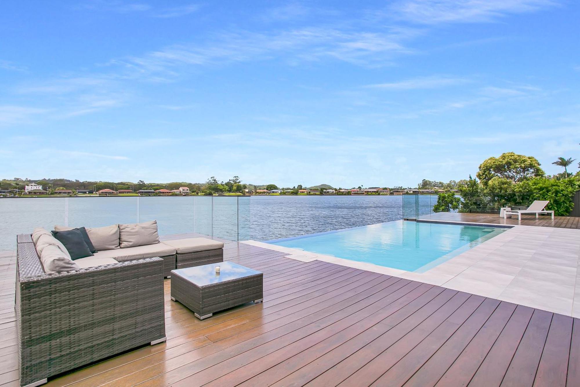 Villa Waterfront Retreat With Infinity Pool & Canal Views Gold Coast Exterior foto