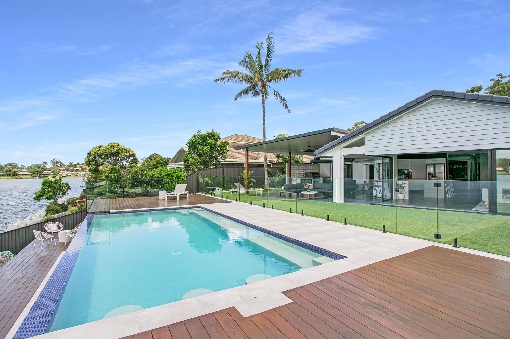 Villa Waterfront Retreat With Infinity Pool & Canal Views Gold Coast Exterior foto